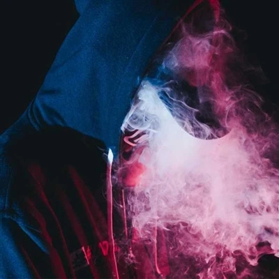 האם שמן סיגריות אלקטרוניות יכול להיספג בעור?